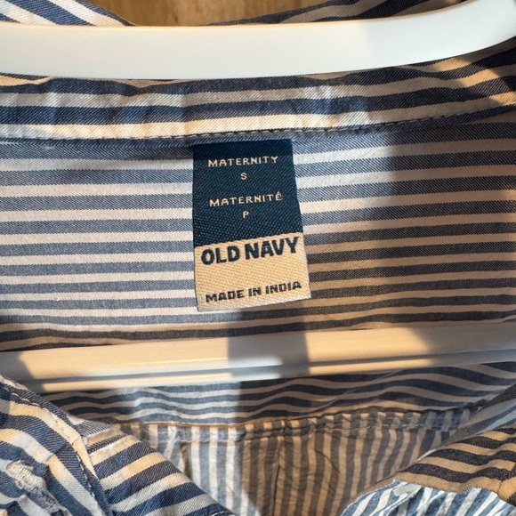 Old Navy Maternity Boyfriend Striped Popover Shirt - Size Small - Picture 4 of 4